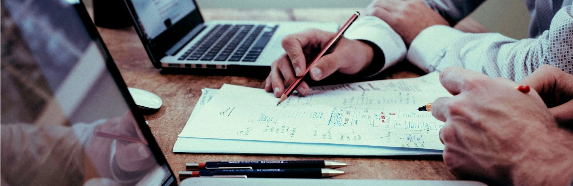 Serviços de torre de aço