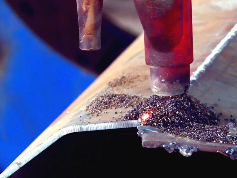 Pólos de aço do poder