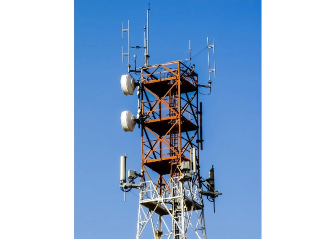 Torres de rádio e TV